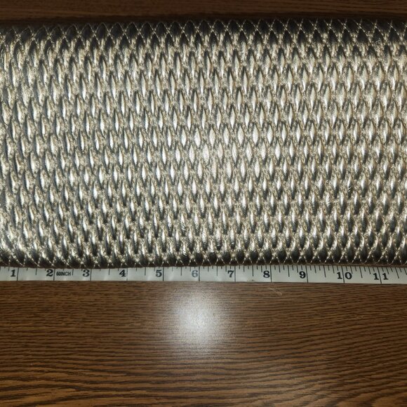 Authentic Urban Expressions Gold Vegan Quilted Evening Clutch with Chain - Picture 4 of 13